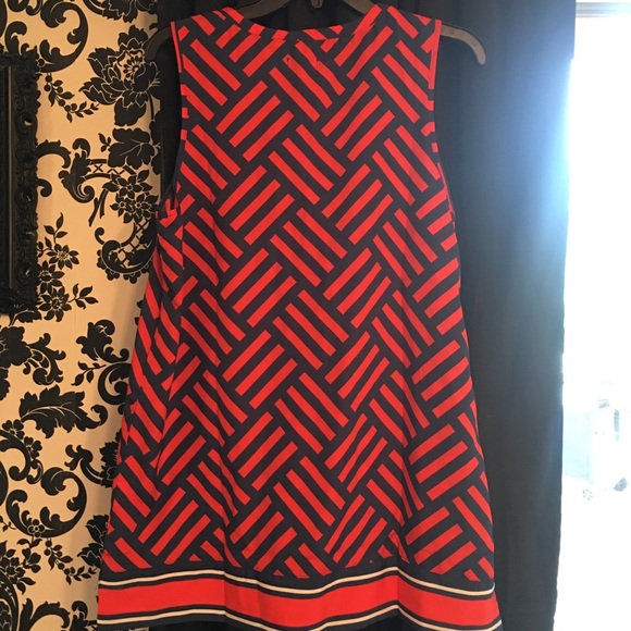 Red white and blue flowing tunic - Picture 3 of 4